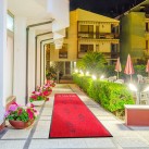 Outdoor Logo Turf Mats for Business Entrances	